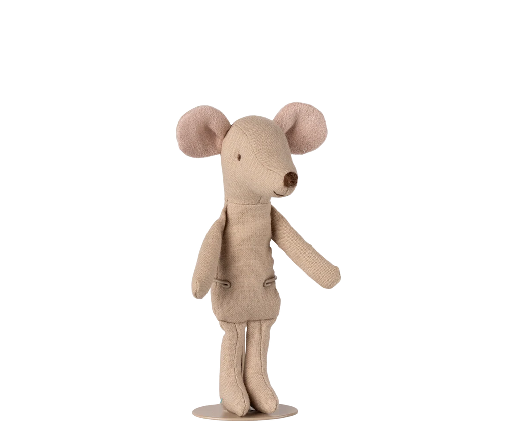 The Maileg Mouse Stand, Small - Sand, is perfect for displaying your favorite fabric mouse dolls upright, making it an ideal addition to any mice collection.