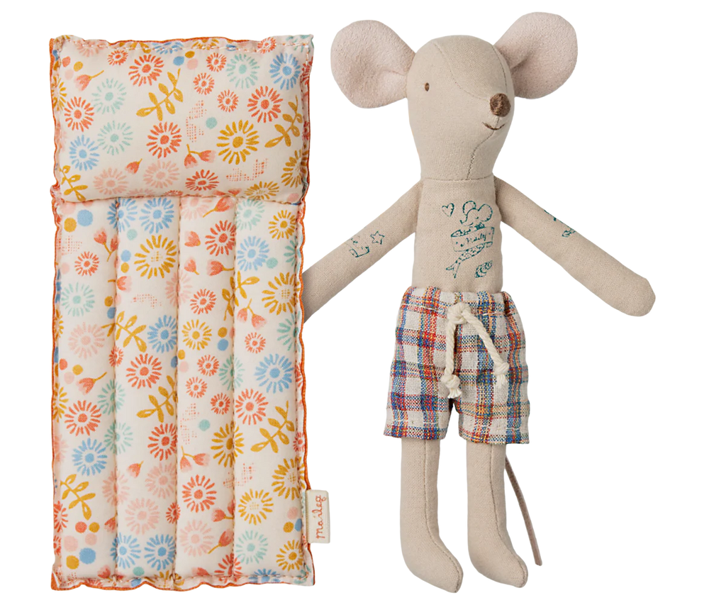 Maileg Beach Mouse with Air Mattress - Dad features a cute dad mouse in plaid shorts, seated beside a bright floral air mattress with orange trim—an adorable summer set displayed on a plain white background.