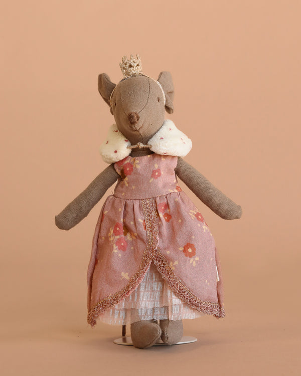 The Maileg Mum Mouse in Queen Dress with Stand features a plush mouse wearing a gold crown, floral pink queen gown with lace trim, and white fur collar—perfect for any mouse house or collection of mouse accessories.