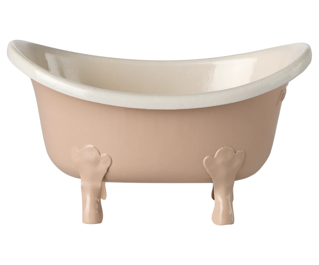 The Maileg Bathtub, Mouse - Rose (arriving 04/15/26) features a pink vintage look with a glossy white interior—ideal for showcasing bathroom accessories or as a charming setting for Maileg mice.