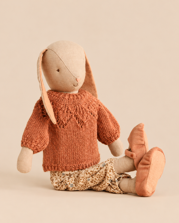 Maileg Bunny, Size 3 - Classic - Pants and Knitted Sweater, a classic bunny stuffed toy wearing a knitted sweater, patterned pants, and soft shoes.